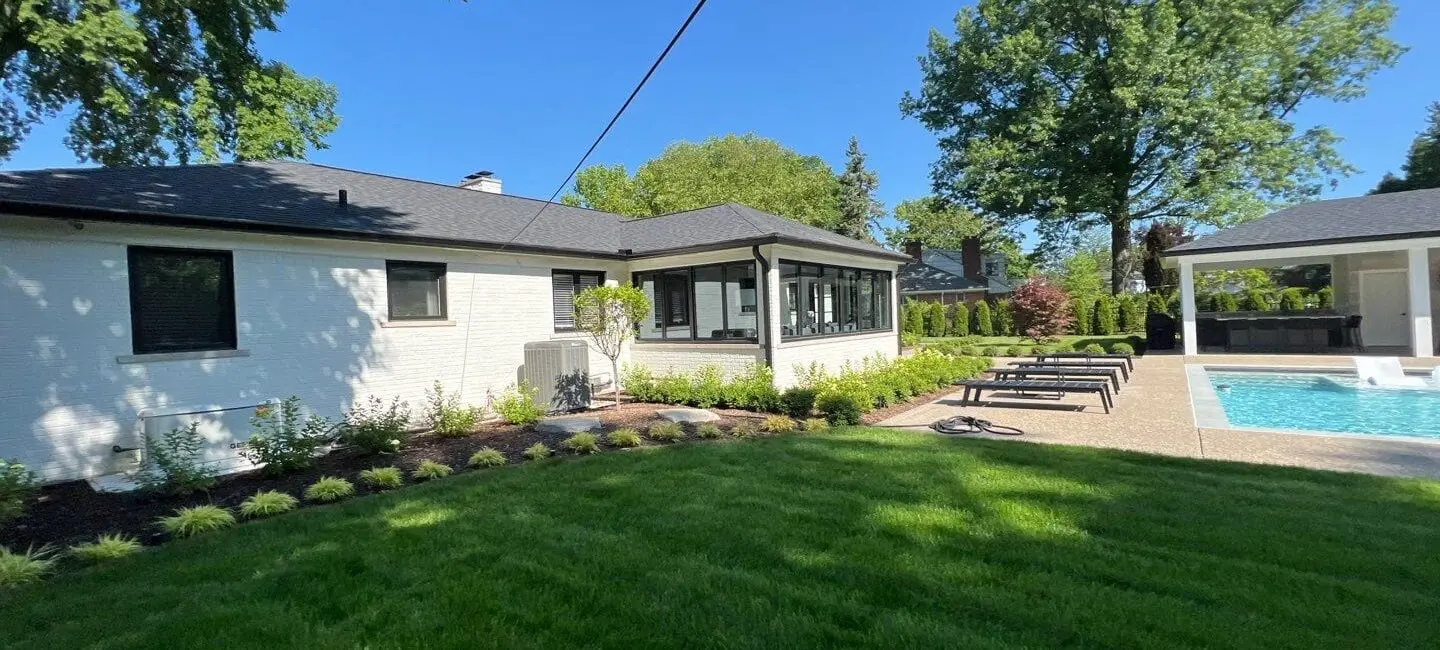 rochester-hills-mi-pool-landscaping